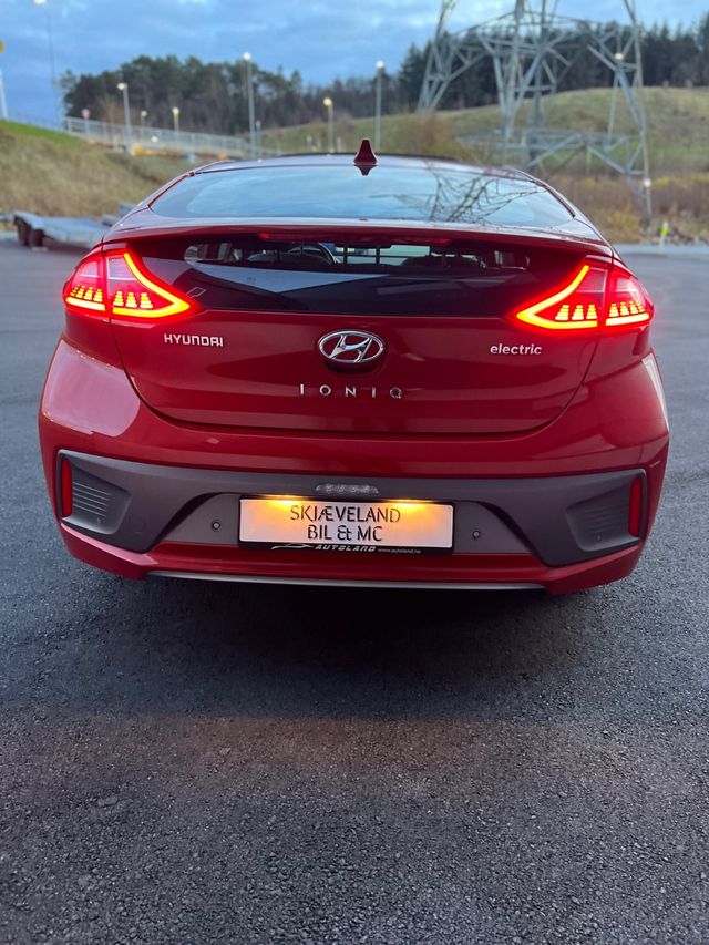 2018 HYUNDAI IONIQ - 9