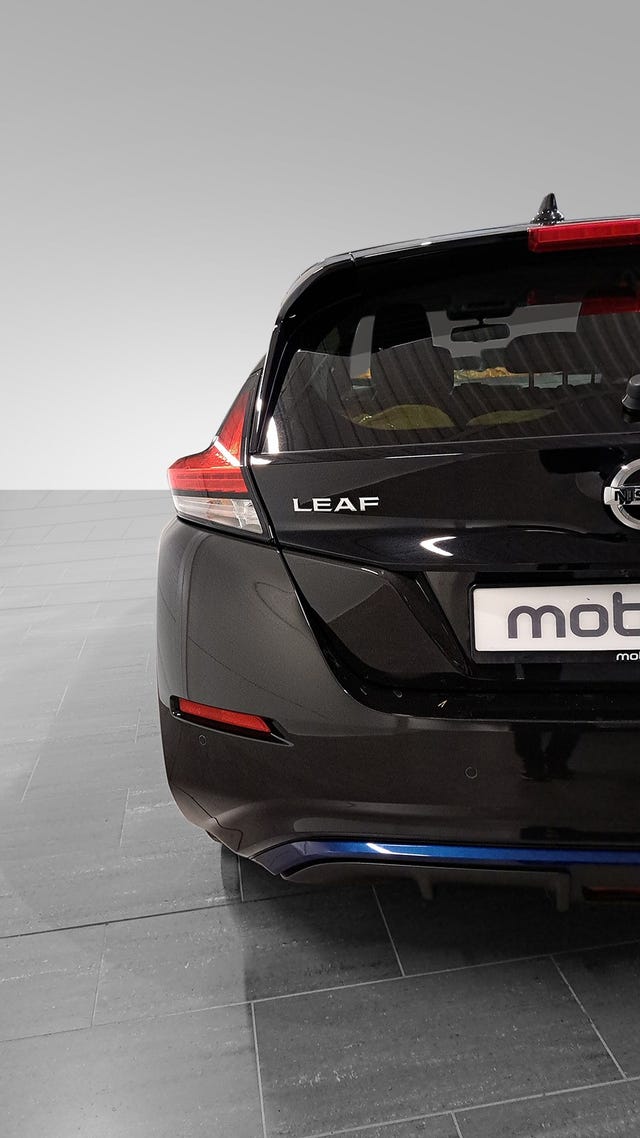2021 NISSAN LEAF - 8