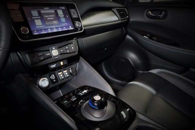 2019 NISSAN LEAF - 53