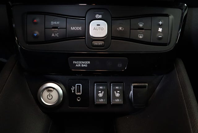 2019 NISSAN LEAF - 47