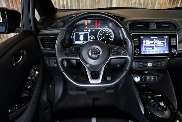 2019 NISSAN LEAF - 9