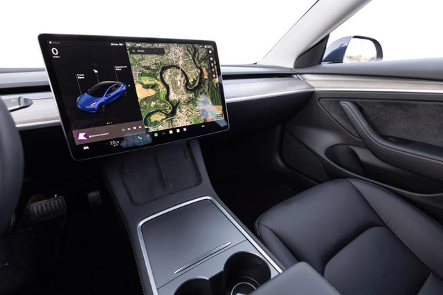2022 TESLA MODEL 3 - 10