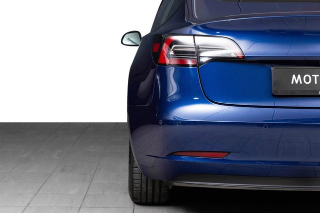 2022 TESLA MODEL 3 - 24