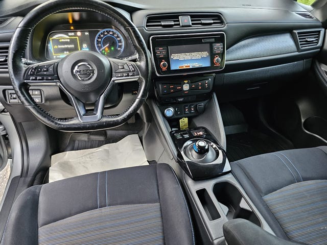 2019 NISSAN LEAF - 8