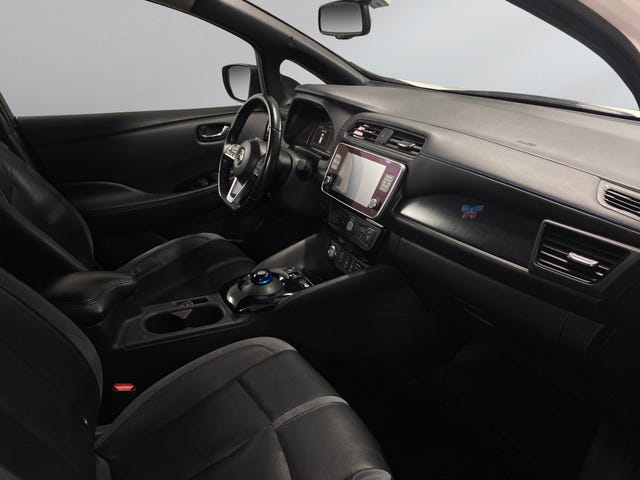 2019 NISSAN LEAF - 21