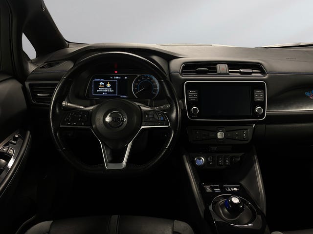 2019 NISSAN LEAF - 18