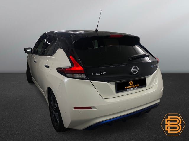 2019 NISSAN LEAF - 11