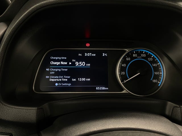 2019 NISSAN LEAF - 25
