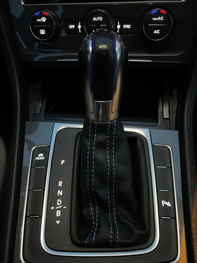 2015 VOLKSWAGEN GOLF - 15
