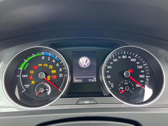 2015 VOLKSWAGEN GOLF - 13