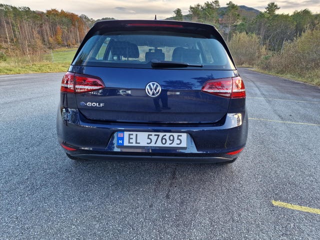 2015 VOLKSWAGEN GOLF - 8