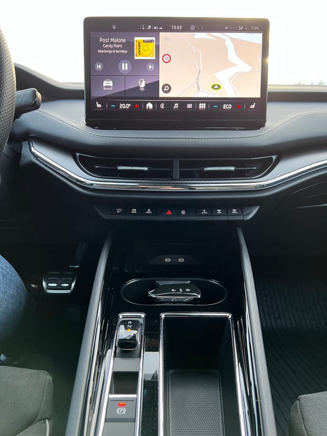 2022 SKODA ENYAQ - 18