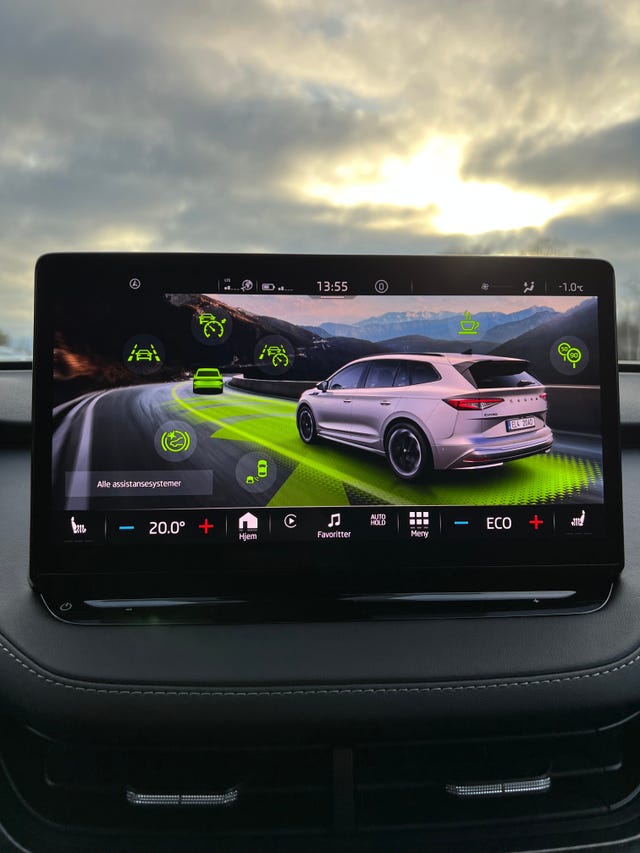 2022 SKODA ENYAQ - 25