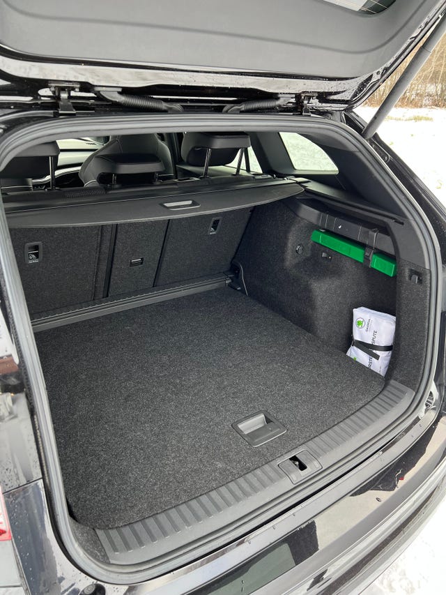 2022 SKODA ENYAQ - 43