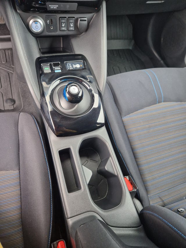2019 NISSAN LEAF - 12