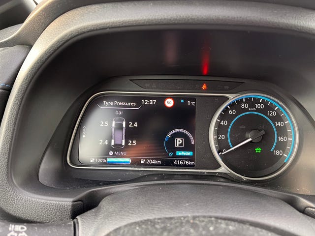 2019 NISSAN LEAF - 17