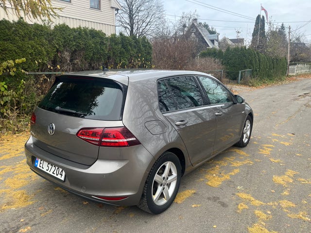 2015 VOLKSWAGEN GOLF - 8