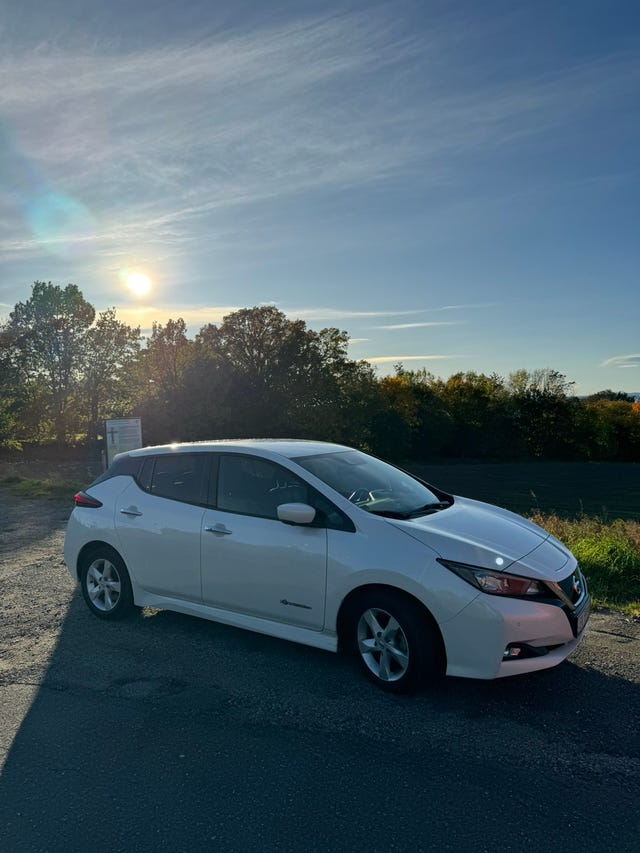 SJNFAAZE1U0049417 2019 NISSAN LEAF-4
