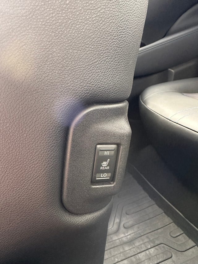 2019 NISSAN LEAF - 17