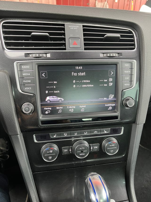 2015 VOLKSWAGEN GOLF - 10