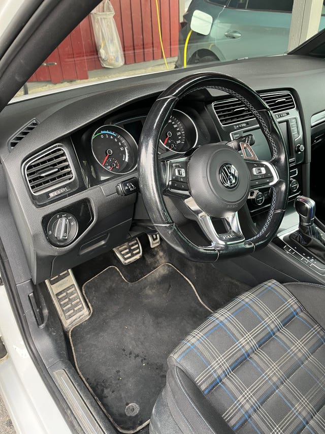 2015 VOLKSWAGEN GOLF - 7