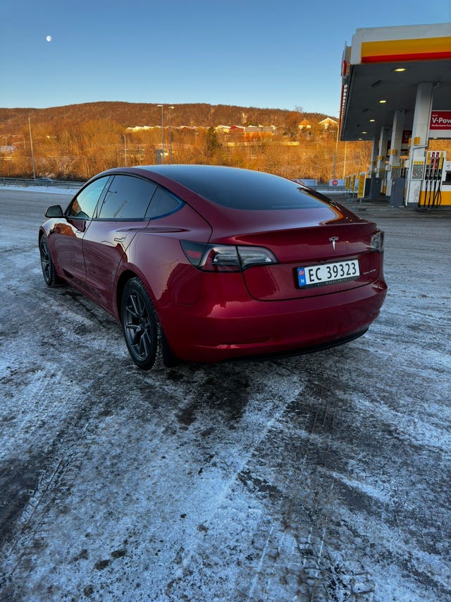5YJ3E7EB3MF944626 2021 TESLA MODEL 3-2