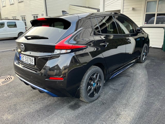 SJNFAAZE1U0123306 2021 NISSAN LEAF-2