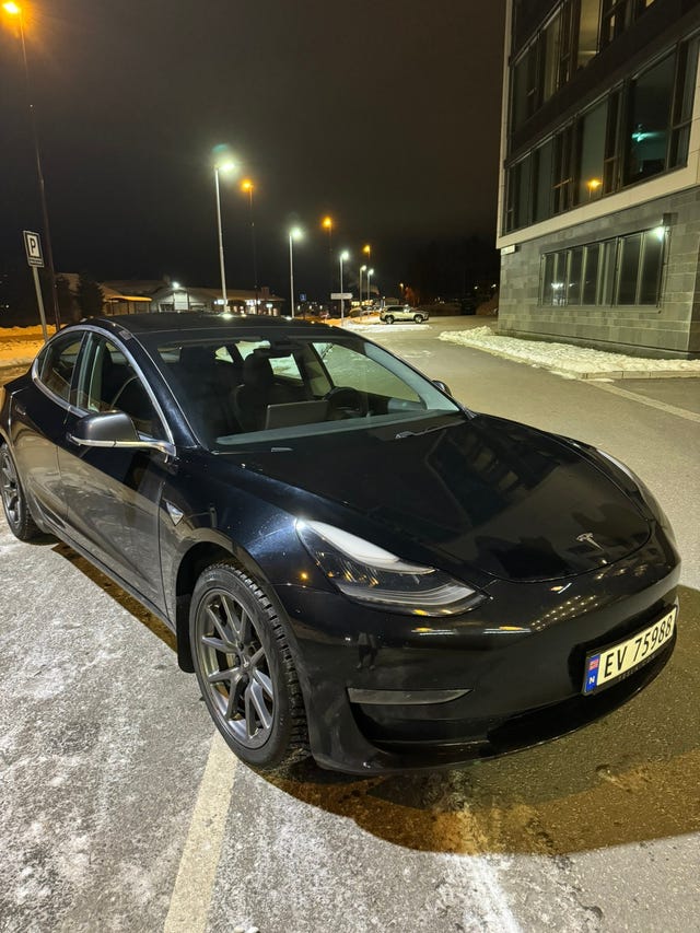 5YJ3E7EB4KF315423 2019 TESLA MODEL 3-1