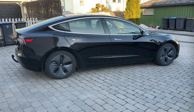 5YJ3E7EB4KF315423 2019 TESLA MODEL 3-0