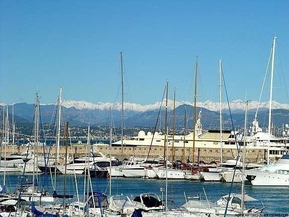 Port Vauban Galleribilde
