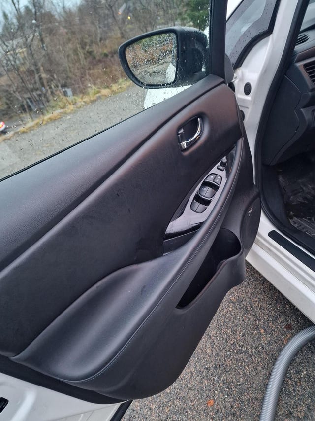 2019 NISSAN LEAF - 9