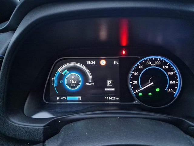 2019 NISSAN LEAF - 17