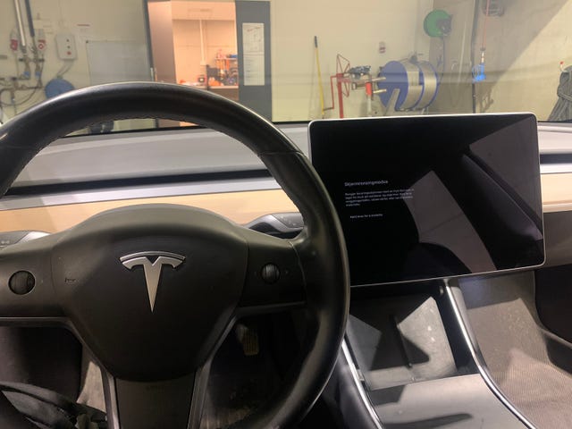 2019 TESLA MODEL 3 - 8