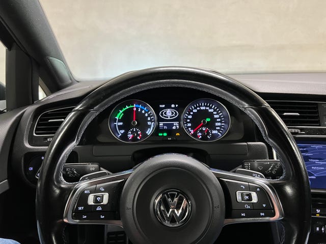 2015 VOLKSWAGEN GOLF - 10
