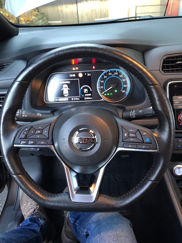 2019 NISSAN LEAF - 39