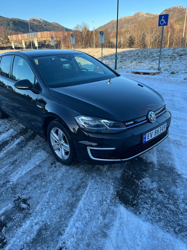WVWZZZAUZKW913374 2019 VOLKSWAGEN GOLF-0