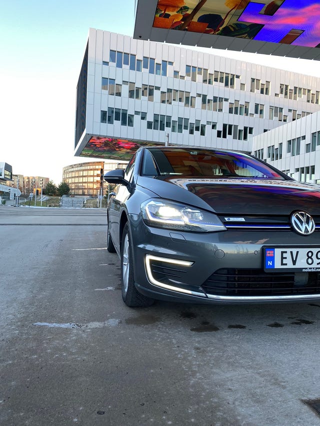 WVWZZZAUZKW916217 2019 VOLKSWAGEN GOLF-1
