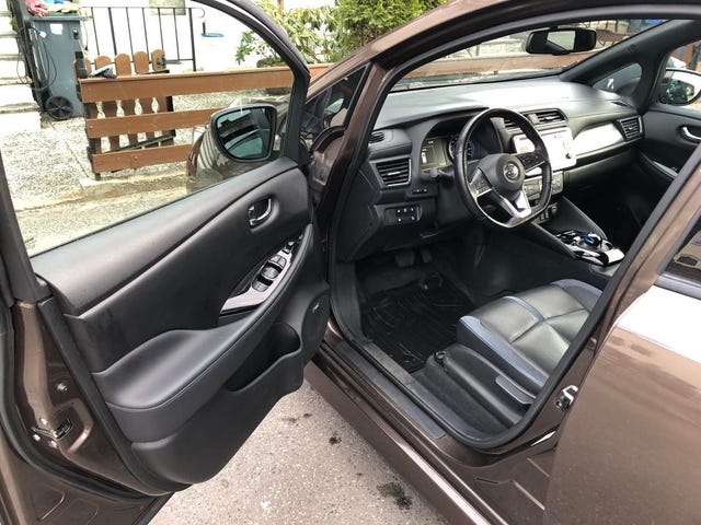 2019 NISSAN LEAF - 10
