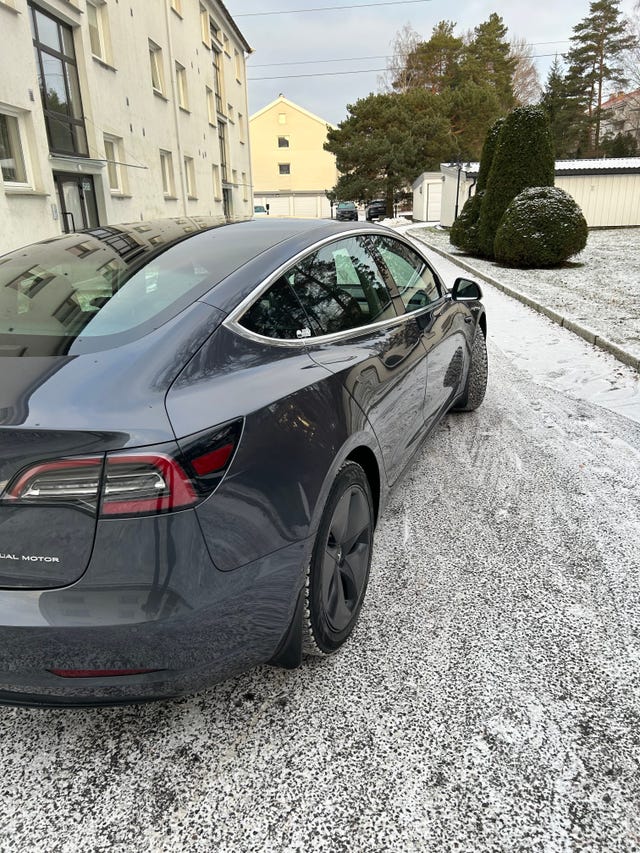 5YJ3E7EBXKF234099 2019 TESLA MODEL 3-2