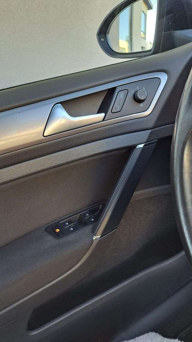 2015 VOLKSWAGEN GOLF - 7