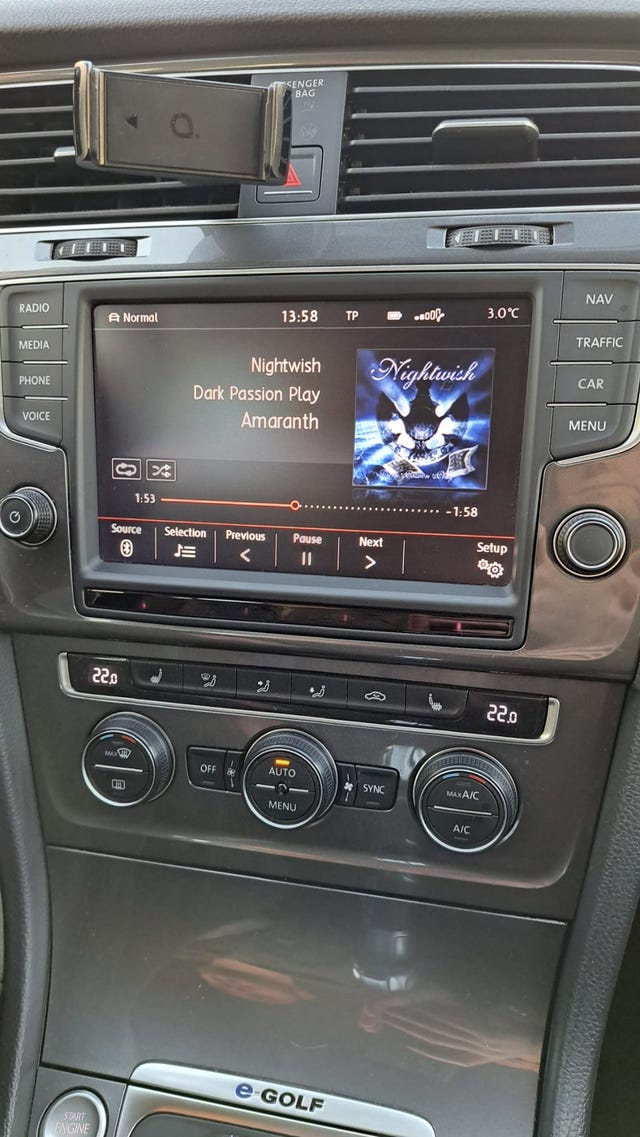 2015 VOLKSWAGEN GOLF - 8