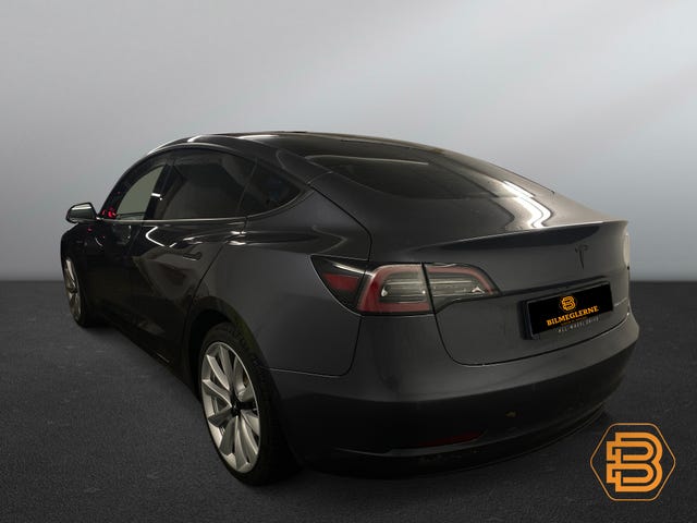 5YJ3E7EB1KF316240 2019 TESLA MODEL 3-5