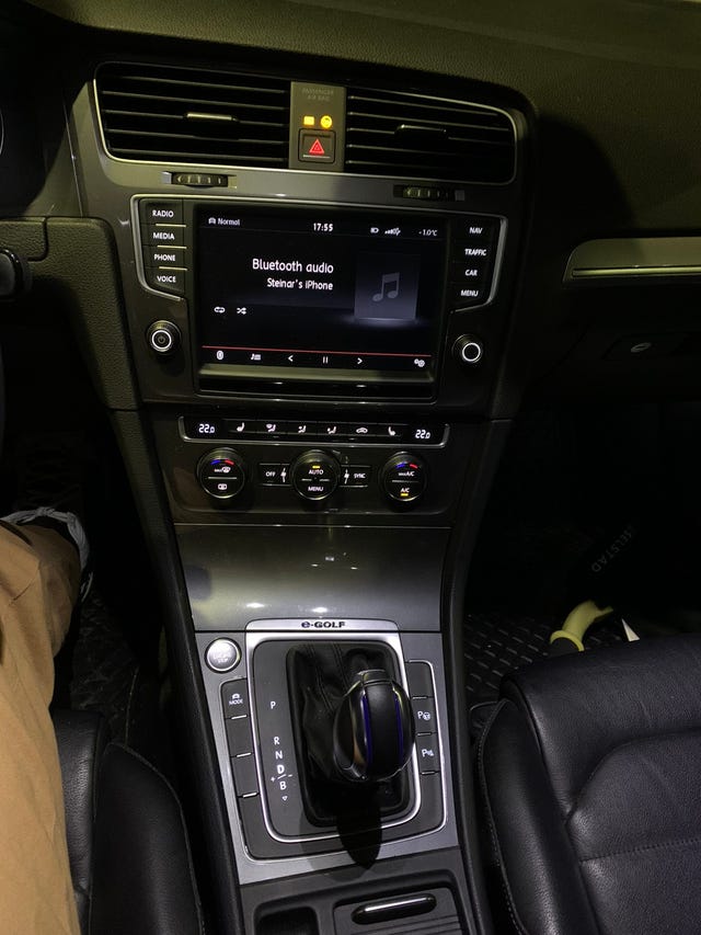2015 VOLKSWAGEN GOLF - 14