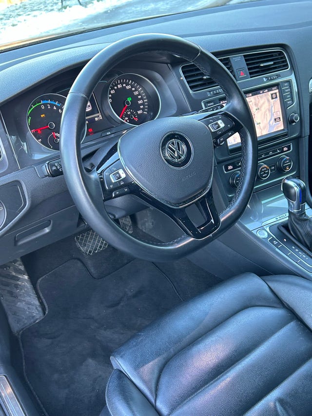 2015 VOLKSWAGEN GOLF - 16