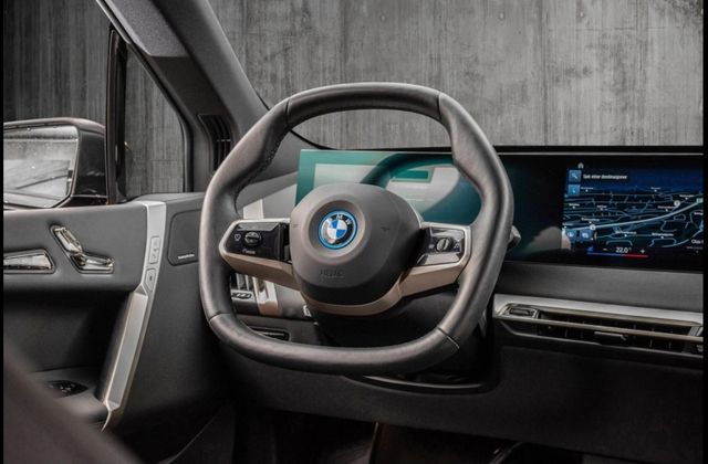 2022 BMW IX40 - 20