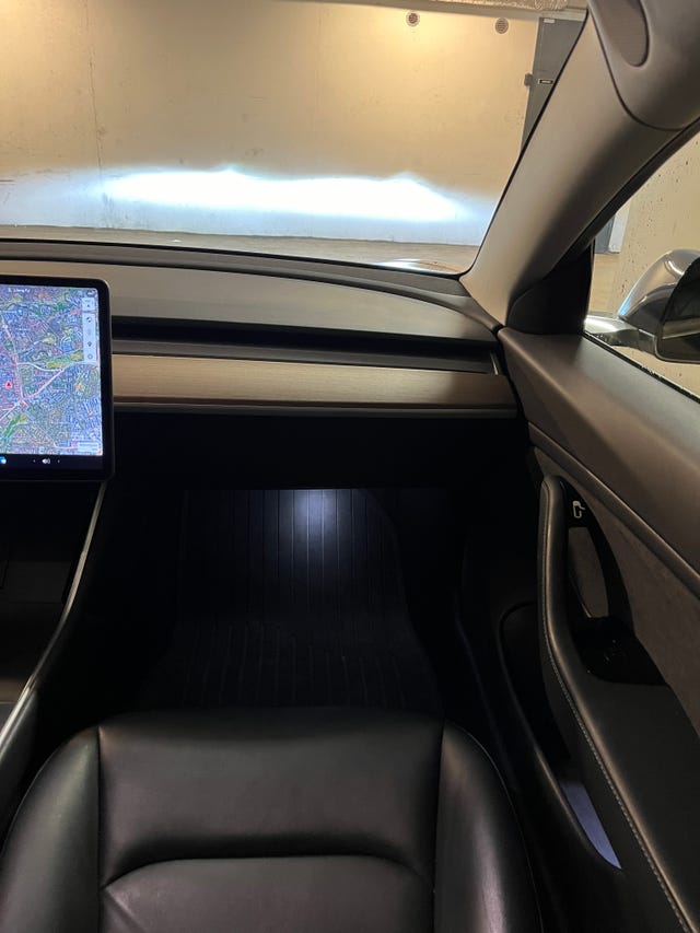 2019 TESLA MODEL 3 - 28