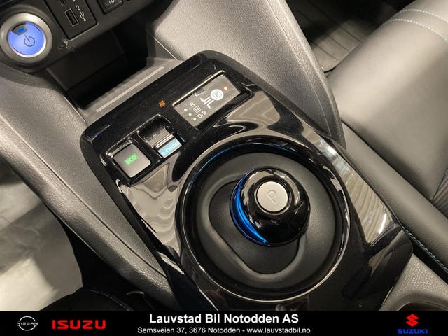 2021 NISSAN LEAF - 17