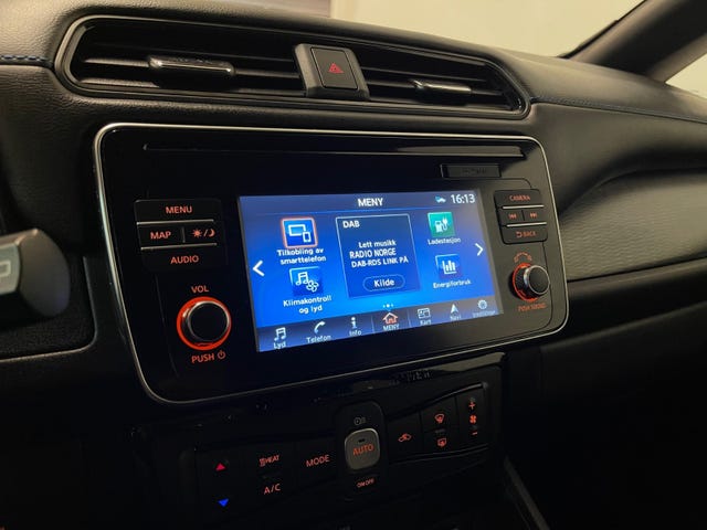 2019 NISSAN LEAF - 21