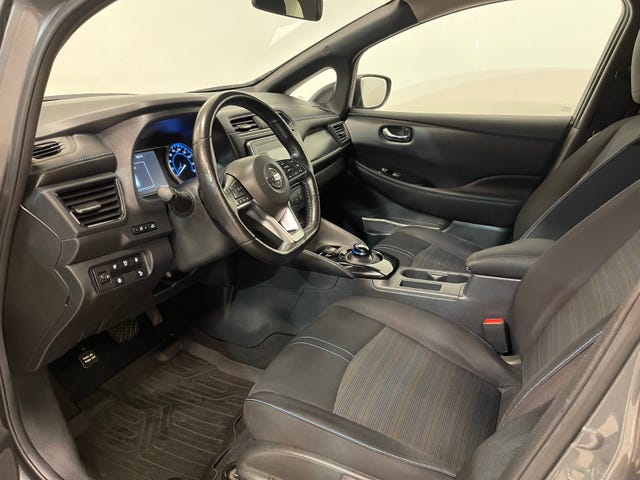 2019 NISSAN LEAF - 12