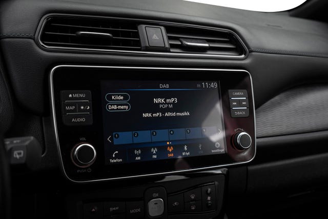 2019 NISSAN LEAF - 21